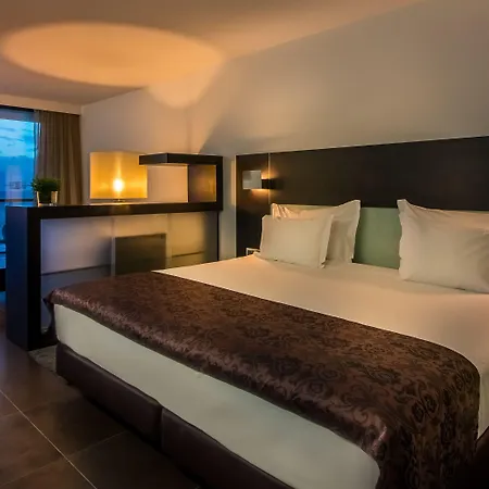 Hotel Rr Da Rocha 4*