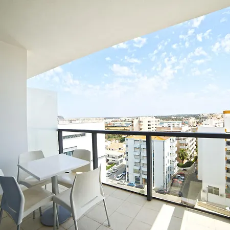 Rr Da Rocha Otel 4*