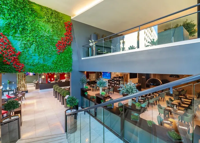 Hotel Rr Da Rocha 4*