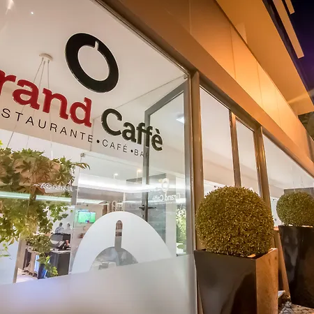 Rr Da Rocha Hotel 4*