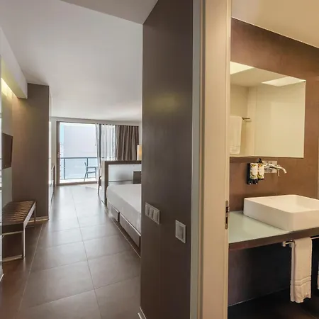 Rr Da Rocha Hotel