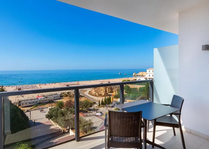 Rr Da Rocha Hotel 4*